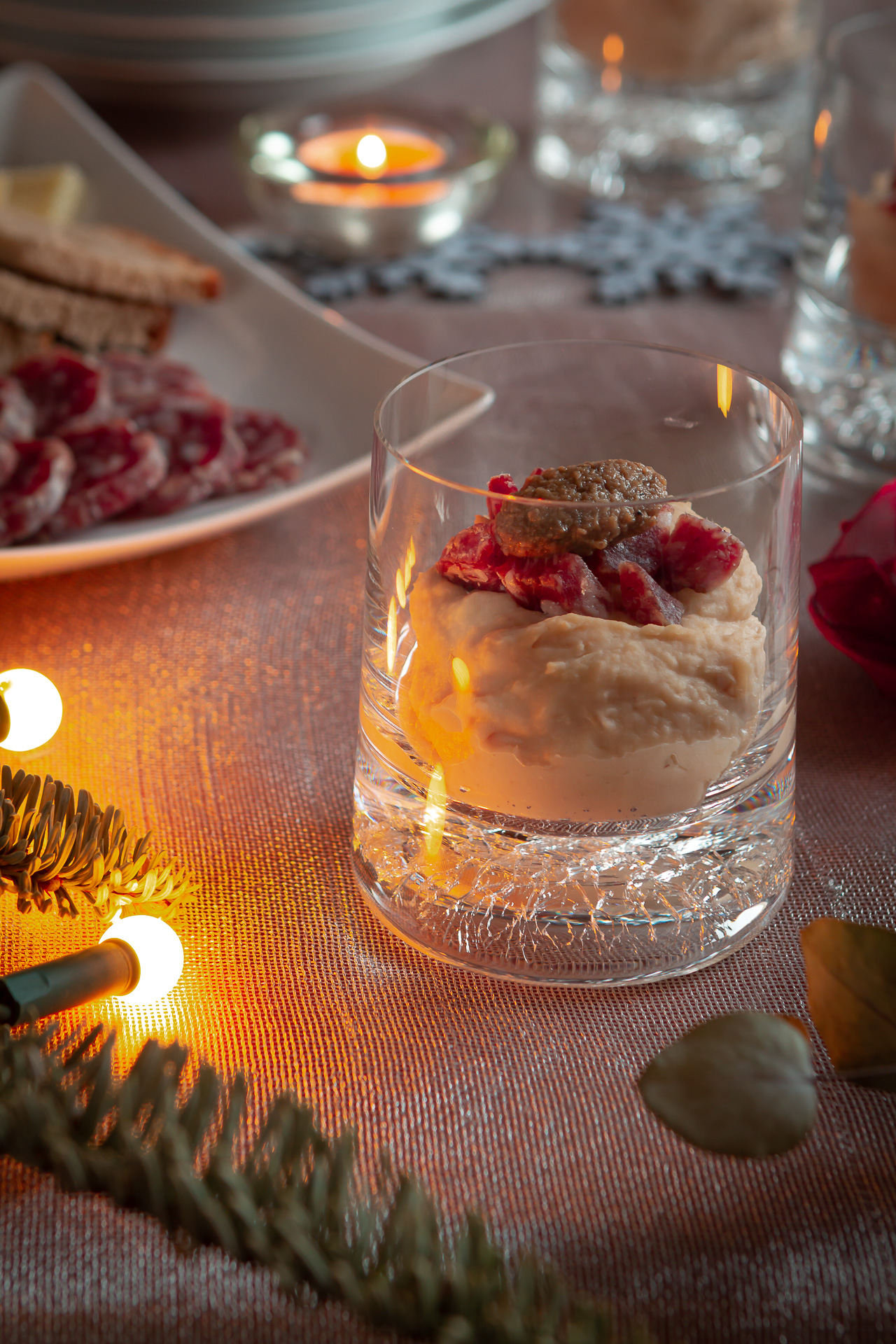 CREMA DI CANNELLINI CON SALAME CACCIATORE E SALSA TARTUFATA