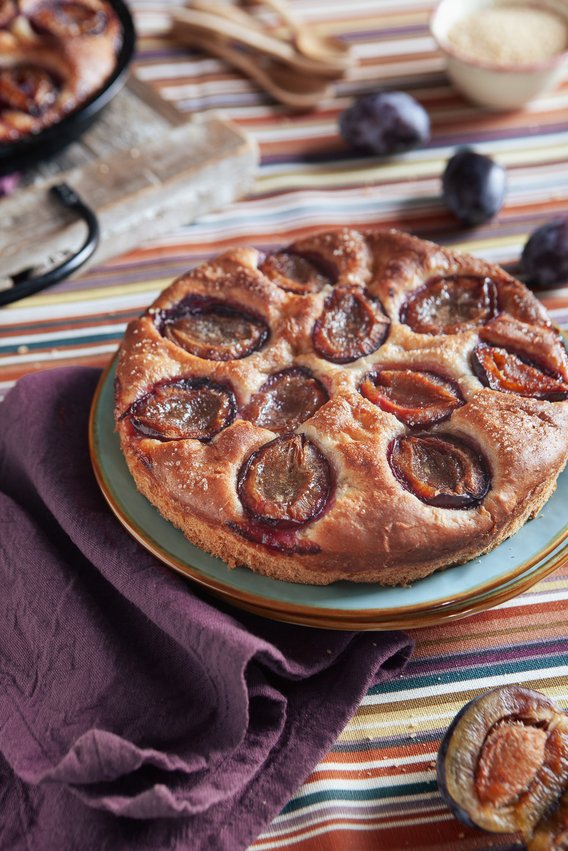 FOCACCIA DOLCE ALLE PRUGNE
